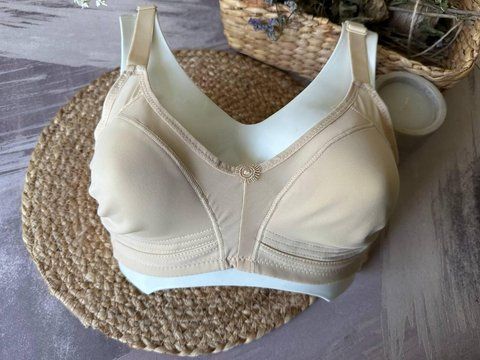 Бежевий бюстгальтер чашка D без поролона 80D 2393 фото